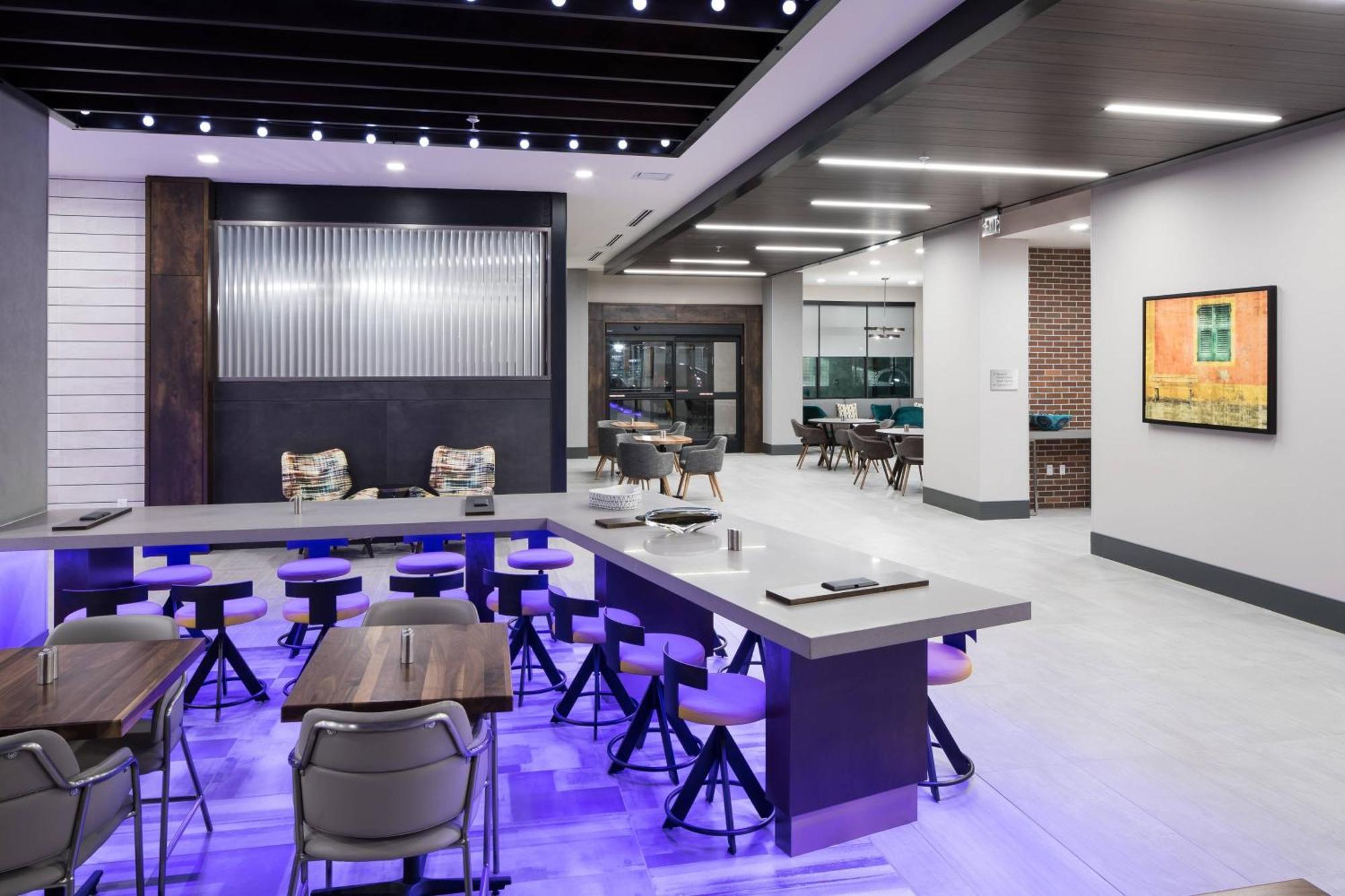 Courtyard By Marriott Houston Heights/I-10 Hotel Exterior foto