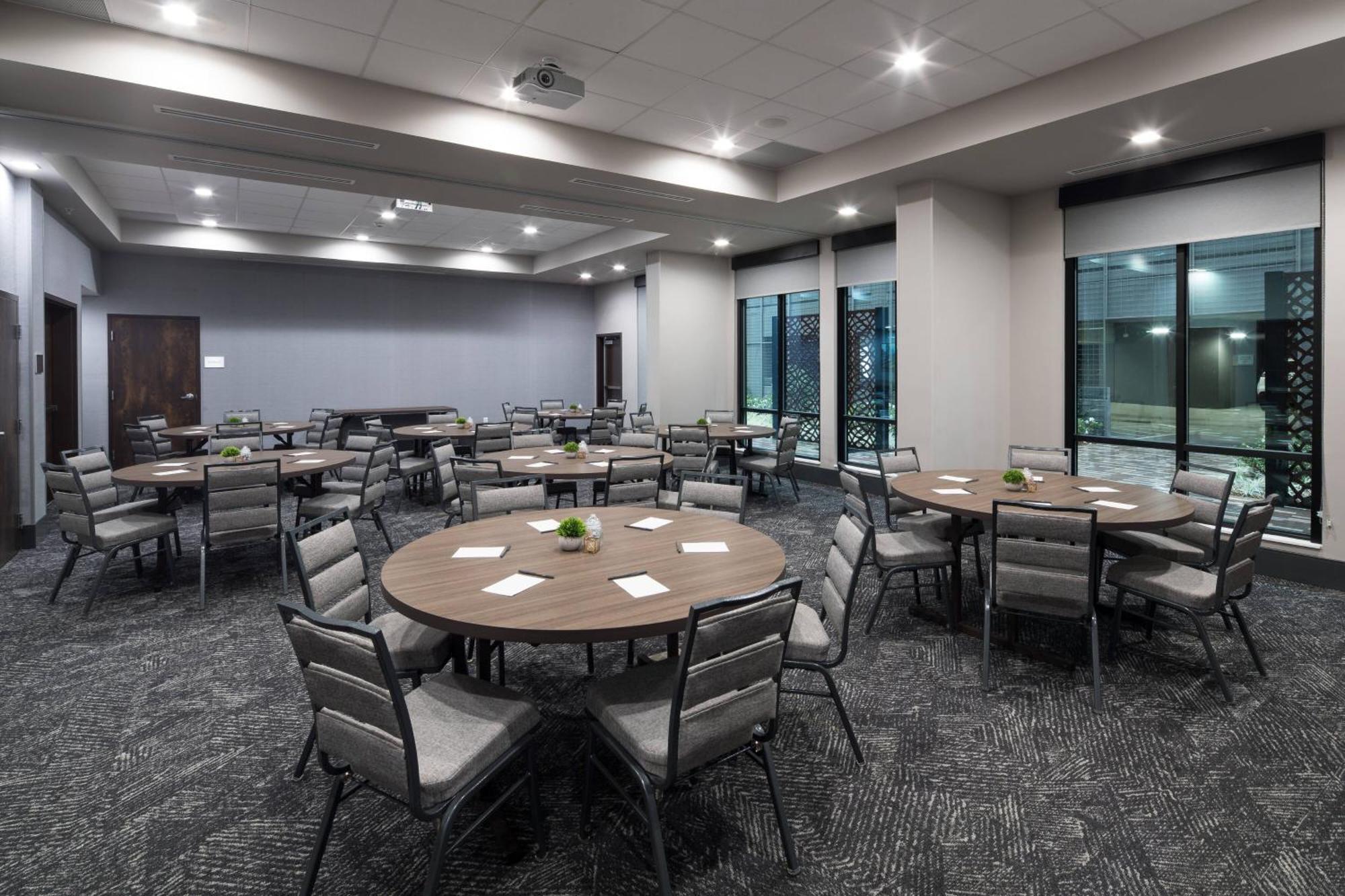 Courtyard By Marriott Houston Heights/I-10 Hotel Exterior foto